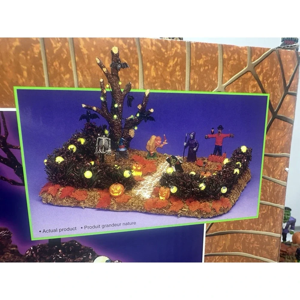 Lemax Spooky Town 